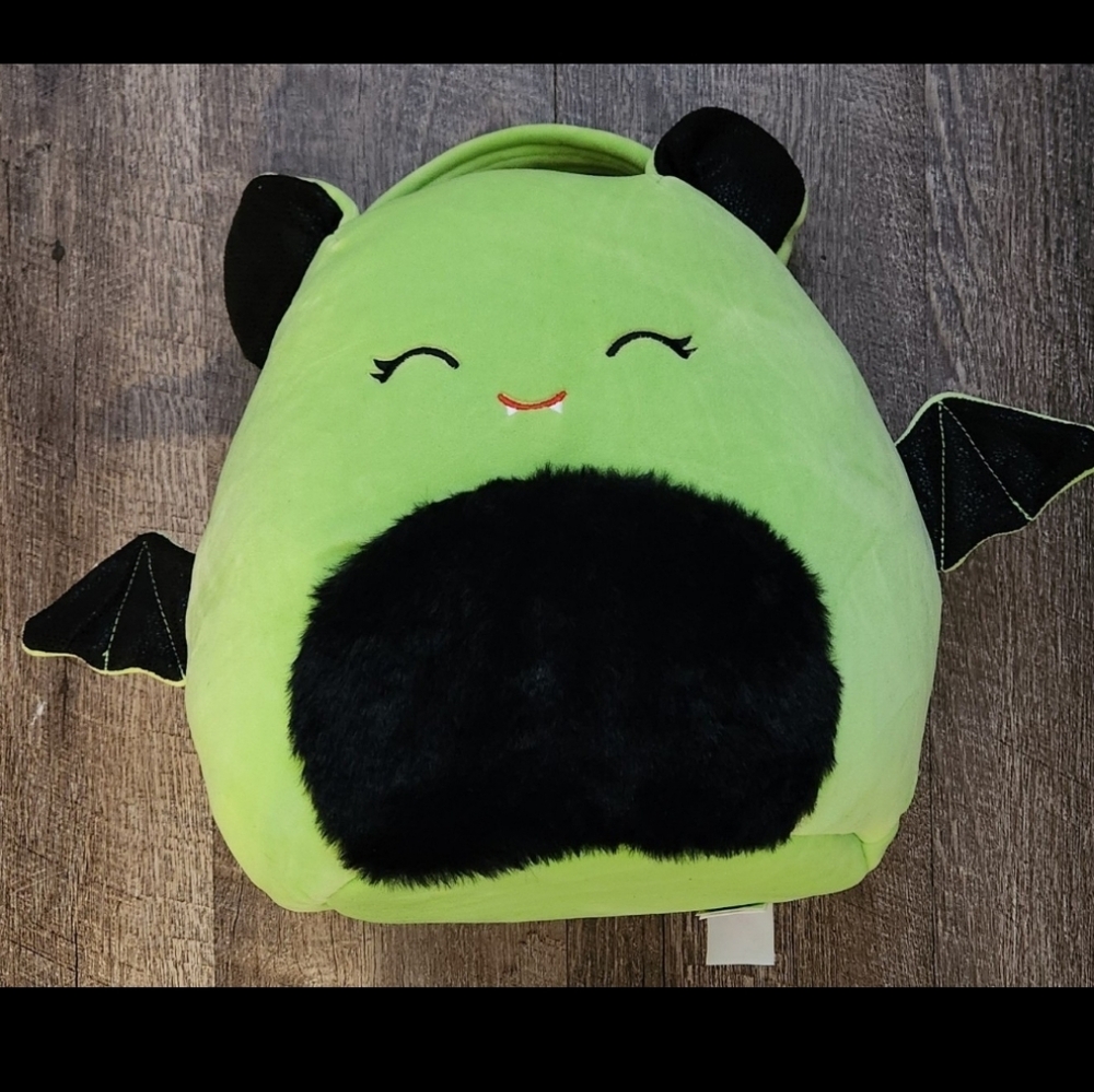 Squishmallows Leap the Bat Halloween Pail Plush